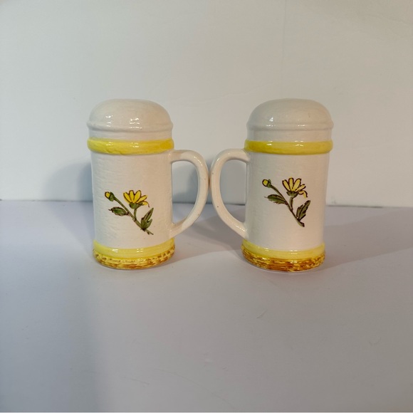Vintage Sears Roebock & Co Japan Salt & Pepper Shaker 1976/1978?? 4.5” Floral - Picture 2 of 10